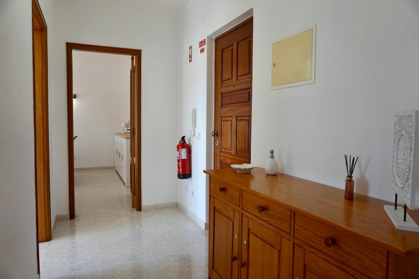 Cozy Alvor Retreat - Sunset Balcony, Wi-Fi & Ac Apartment Exterior photo